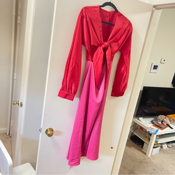 Pink  and red dress nwt size small - Picture 4 of 7